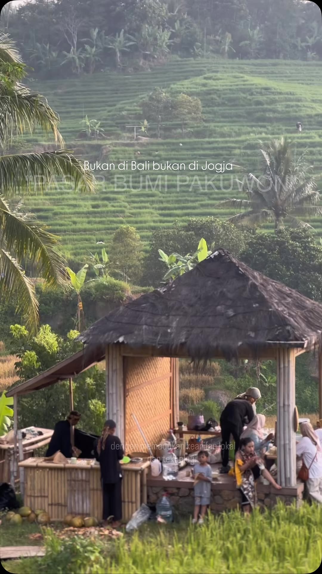 Pasar Bumi Pakuwon: Nostalgia Pasar Kerajaan yang Hanya Hadir Sebulan Sekali